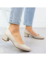 Béžové lodičky na klínku Sergio model 22013058 - LEONE Béžové lodičky na klínku Sergio model 22013058 - LEONE