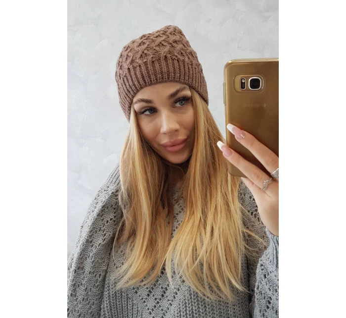 Fleecová čepice Roma model 18750239 mocca - K-Fashion Fleecová čepice Roma model 18750239 mocca - K-Fashion