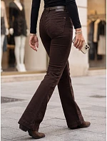 Jeansy damskie z wysokim stanem i paskiem brązowe model 22358254 - FashionStreet Jeansy damskie z wysokim stanem i paskiem brązowe model 22358254 - FashionStreet