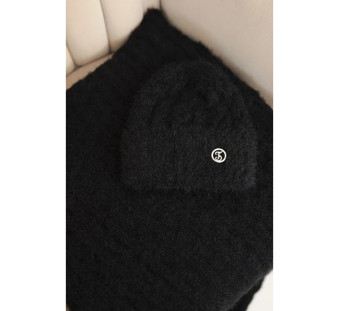 Dámská souprava čepice a šály s proužkem s ozdobou černý