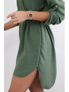 Šaty s delšími zády a pásem khaki