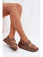 Dámské pěnové sandály na platformě Big Star TT274A035 hnědé Dámské pěnové sandály na platformě Big Star TT274A035 hnědé