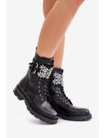 Zateplené pracovní boty s ozdobným pásem a přezkami černé model 21675949 - Boto Zateplené pracovní boty s ozdobným pásem a přezkami černé model 21675949 - Boto