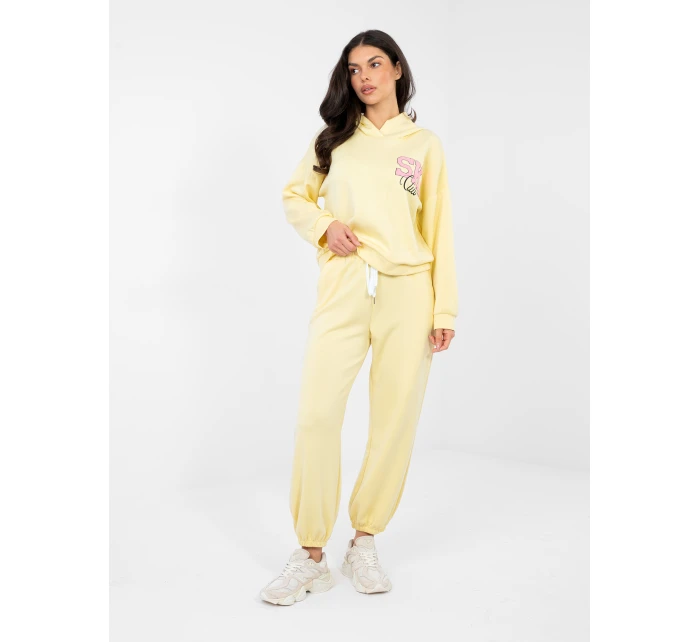 Sada IT KMPL 22181.29 světle žlutá Sada IT KMPL 22181.29 světle žlutá