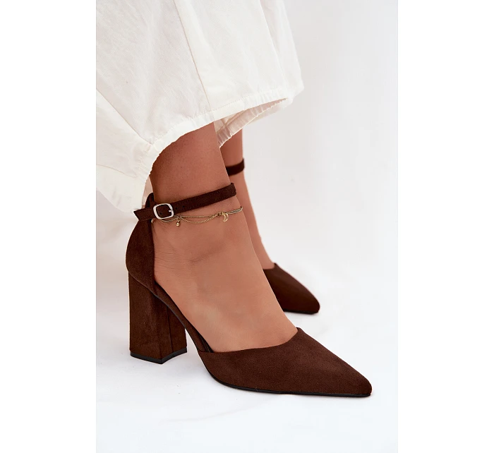 Lodičky na podpatku z imitace semiše v čokoládové barvě Selvra