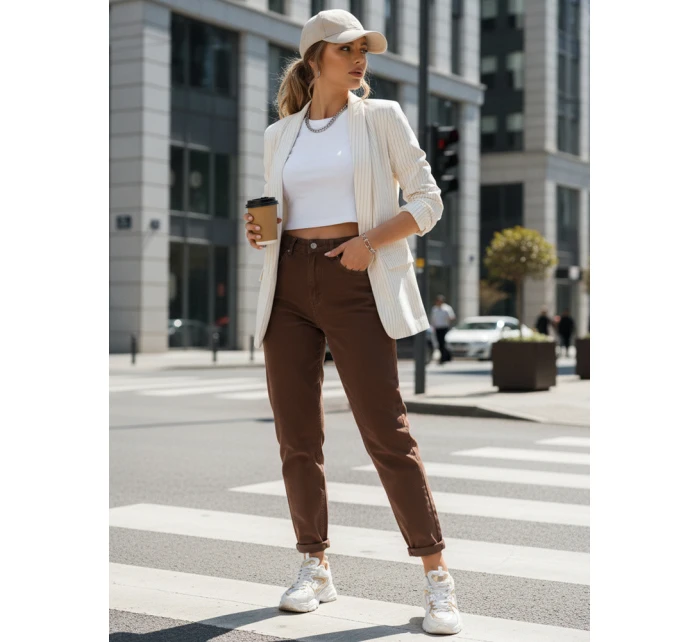 Dámské džíny mom fit s vysokým pasem hnědé FashionStreet UY2869 Dámské džíny mom fit s vysokým pasem hnědé FashionStreet UY2869