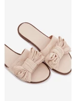 Dámské pantofle na ploché s mašlí Béžové model 21937411 - Boto