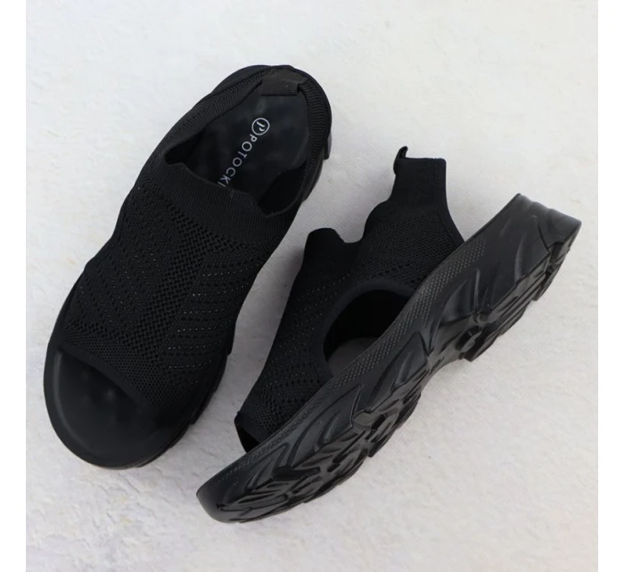 Dámské vestavěné černé sandály Potocki TO90302