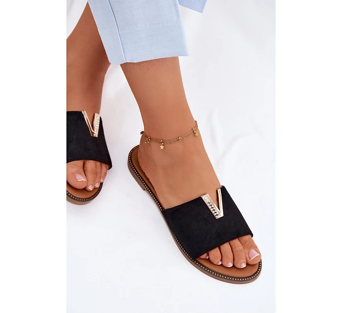 Dámské ploché nazouváky s ozdobným detailem V Černé Nelmira