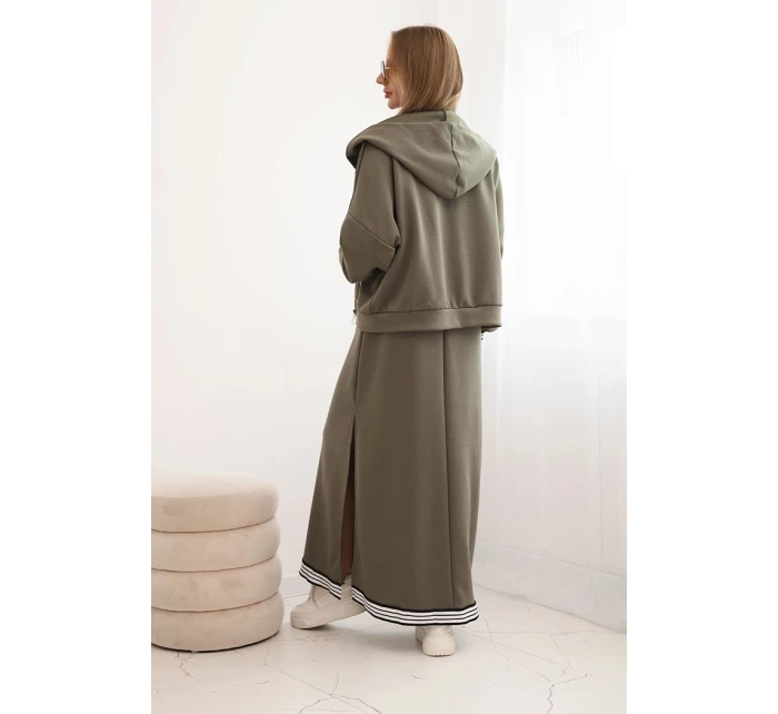 Dámský komplet s viskózou s rozepínací mikinou a dlouhou sukní khaki Dámský komplet s viskózou s rozepínací mikinou a dlouhou sukní khaki