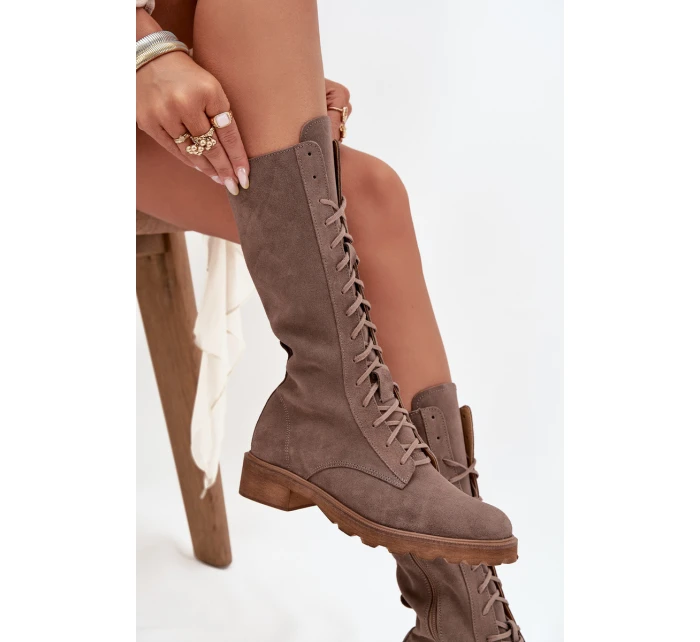 Semišové kotníkové boty s šněrováním do   tmavě béžové model 21707544 - Zazoo