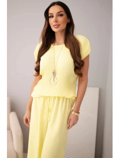 Komplet z wiskozy bluzka plisowana + spodnie žlutý