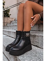 Zateplené Chelsea Boty Na Platformě S Ozdobným Detalem Černé model 22386787 - Boto Zateplené Chelsea Boty Na Platformě S Ozdobným Detalem Černé model 22386787 - Boto