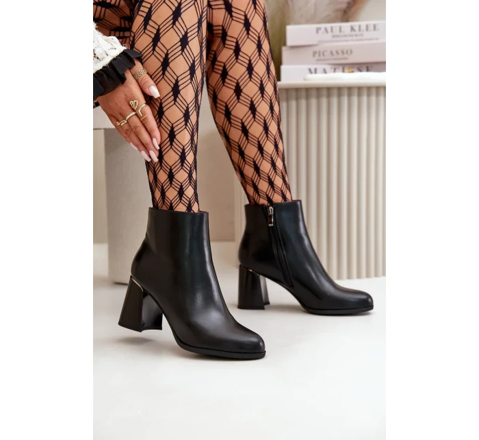 Hladké Dámské Kotníkové Boty Na Podpatku Z Eko Semiše Zateplené Černé Milisea Hladké Dámské Kotníkové Boty Na Podpatku Z Eko Semiše Zateplené Černé Milisea