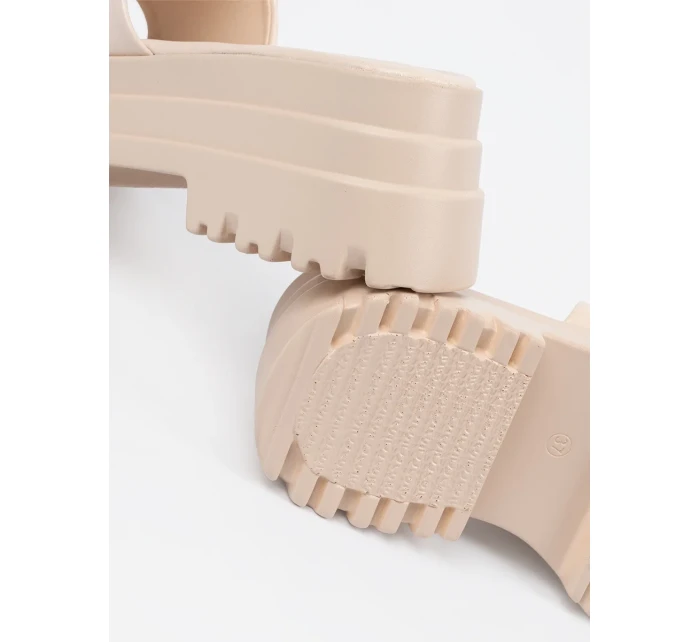 Pěkné  nazouváky dámské Jasnobeżowy platforma