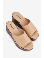 Dámské nazouváky na platformě s béžové model 21918817 - Boto Dámské nazouváky na platformě s béžové model 21918817 - Boto