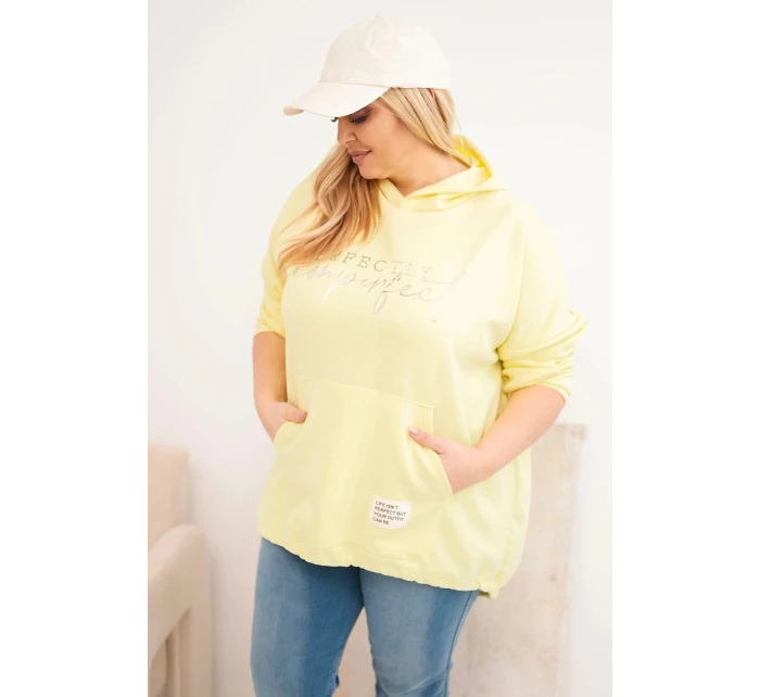 Dámská mikina Plus Size s kapucí a potiskem žlutá Dámská mikina Plus Size s kapucí a potiskem žlutá