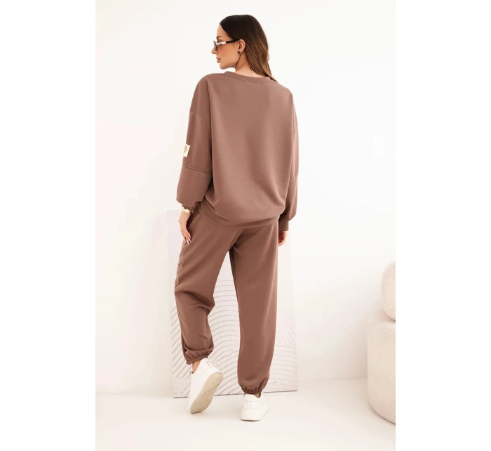 Dámský máslový komplet s volnou mikinou a kalhotami s nápisem LOVE čokoládový