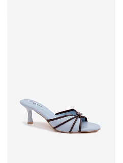 Klapky na podpatku model 228798 Step in style