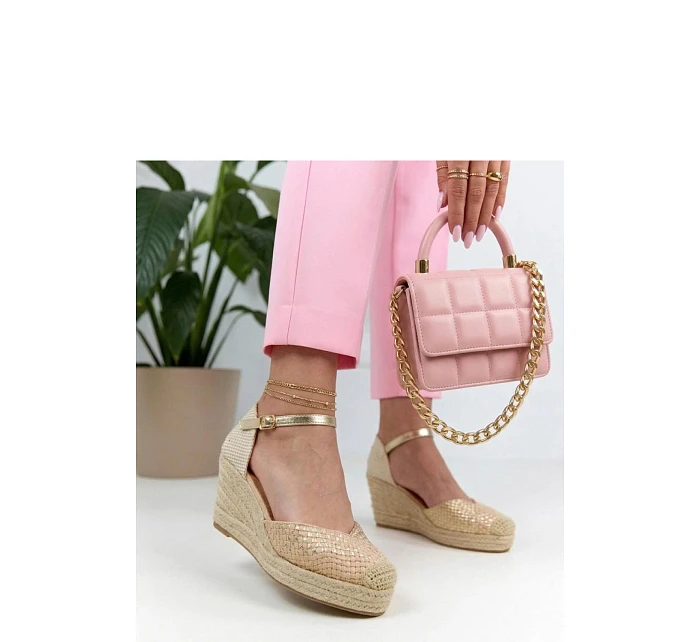 Bota na klínech  model 226556 Solea