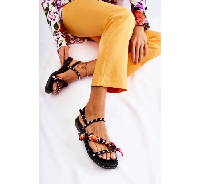 Dámské sandály s ozdobami černe Mataro