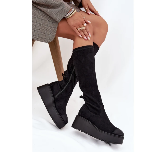 Dámské kozačky nad kolena na platformě a klínku Vinceza – černé Dámské kozačky nad kolena na platformě a klínku Vinceza – černé
