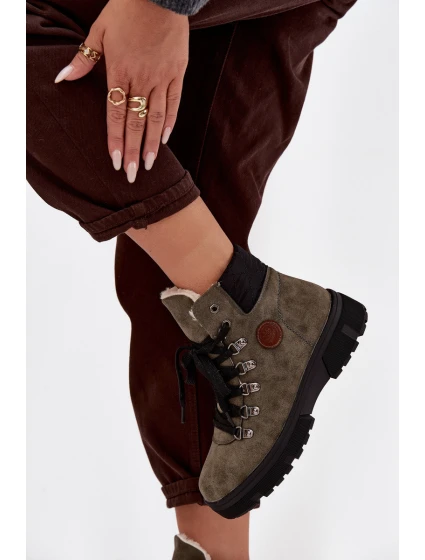 Zateplené dámské trapery na platformě tmavě zelené Zaraine Zateplené dámské trapery na platformě tmavě zelené Zaraine