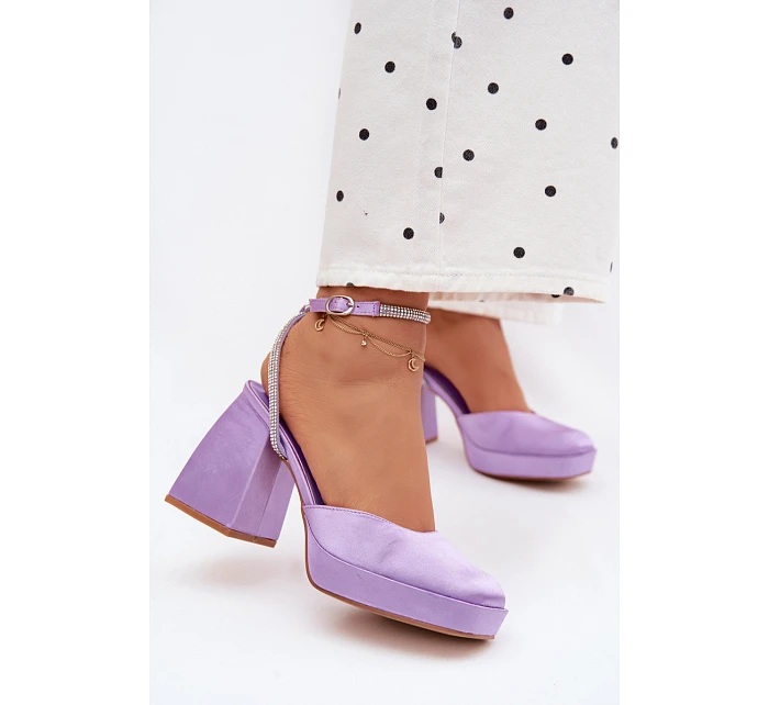 Dámské sandály s masivním podpatkem typu sloupek s páskem a kamínky Fialové Seraphina Dámské sandály s masivním podpatkem typu sloupek s páskem a kamínky Fialové Seraphina