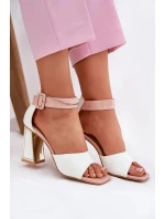 Dámské lakované sandály na sloupku - bílé Vinceza Dámské lakované sandály na sloupku - bílé Vinceza