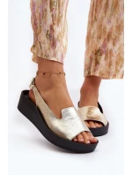 Zazoo 2893 Dámské kožené sandály na tlusté podrážce zlaté Zazoo 2893 Dámské kožené sandály na tlusté podrážce zlaté