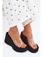 Dámské sandály na platformě s páskem Černé model 22107268 - Boto Dámské sandály na platformě s páskem Černé model 22107268 - Boto