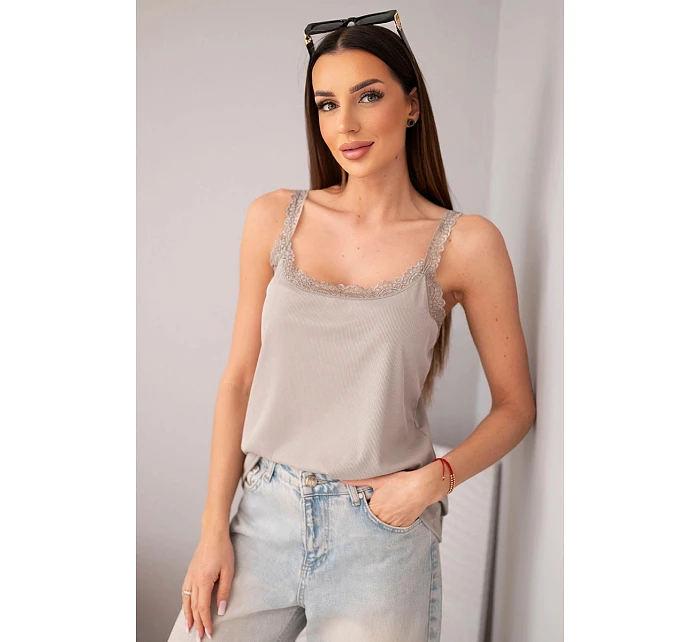 Dámská halenka na ramínka s krajkovým lemem fango