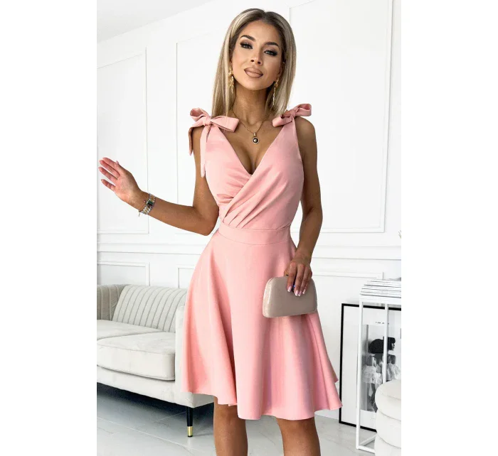 393-2 ROSALIA Dámské šaty s obálkovým výstřihem a mašlemi - PUDRED ROSE