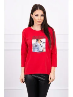 Halenka s model 18744164 potiskem červená - K-Fashion