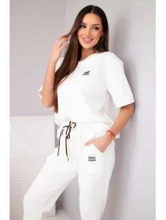 Dámský komplet s krátkým rukávem a kalhotami s nohavicí ecru model 21998408 - K-Fashion