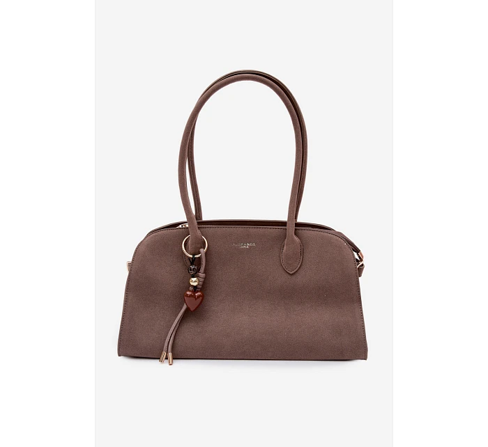 Kabelka s přívěskem a sponami eko semiš tmavě béžová Violette