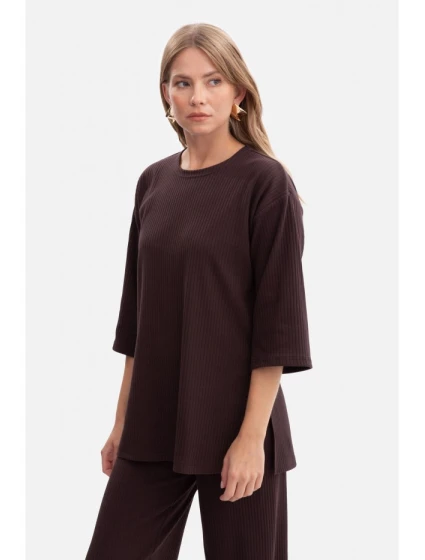 model 21379876 Žebrovaný pletený top tmavá čokoláda - BeWear