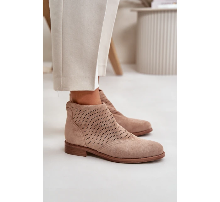Dámské boty na plochém podpatku perforované béžové S.Barski HY42-076 Dámské boty na plochém podpatku perforované béžové S.Barski HY42-076