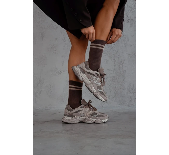 Dámské ponožky se dvěma tenkými proužky – hnědé