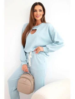 Dámský komplet máslíčko s výřezem ve tvaru srdce mátový