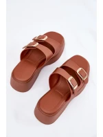 Dámské Pantofle Na Klínku A Platformě S Přezkami Camel Nitarelia Dámské Pantofle Na Klínku A Platformě S Přezkami Camel Nitarelia
