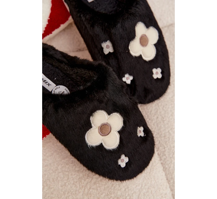 Dámské papuče s kožíškem a květinkami – černé Selinne Dámské papuče s kožíškem a květinkami – černé Selinne