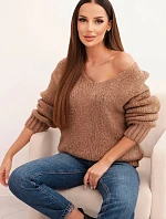 Dámský svetr s příměsí vlny s výstřihem do V camelový