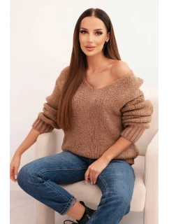 Dámský svetr s příměsí vlny s výstřihem do V camelový