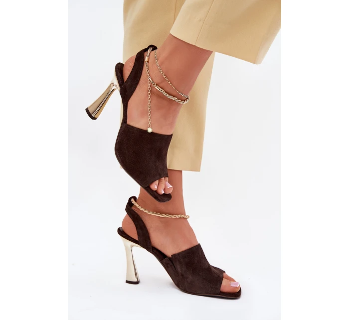 Semišové sandály na jehlovém podpatku se zdobeným náramkem CheBello 4440 čokoládové