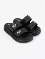 Komfortní černé dámské  nazouváky platforma