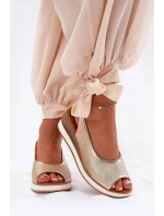 Kožené Sandály Na  Zlaté model 21693568 - Artiker