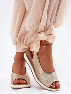 Kožené Sandály Na  Zlaté model 21693568 - Artiker