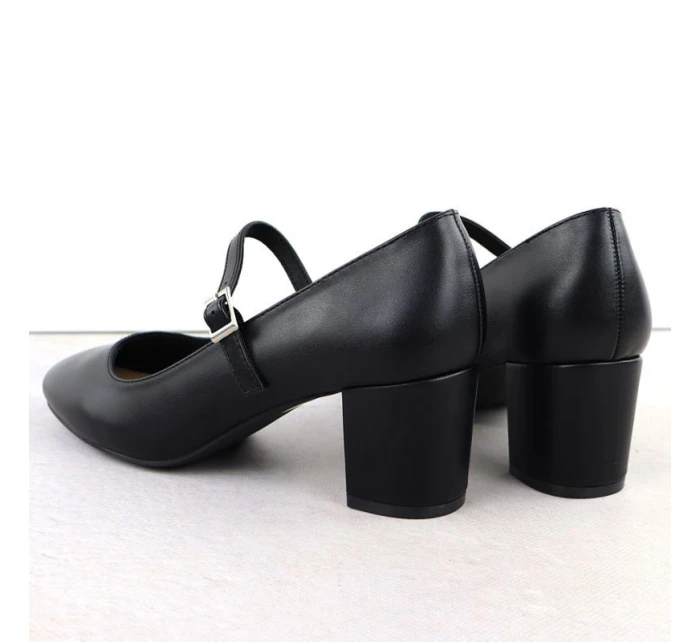 Černé lodičky Sergio Leone na nízkém podpatku s páskem PB176