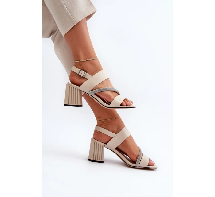 Dámské elegantní sandály na podpatku béžové D&A MR38-549